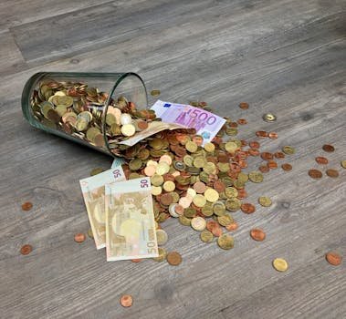 Com a economia doméstica aprenda como economizar até 30% do orçamento doméstico com dicas práticas de tecnologia, gestão de alimentos e revisão de custos fixos.