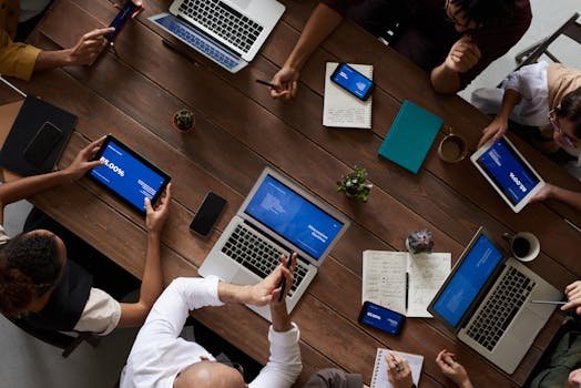 Descubra como criar um Micro-SaaS e gerar receita recorrente. Aprenda exemplos práticos, vantagens e como escalar seu pequeno software.